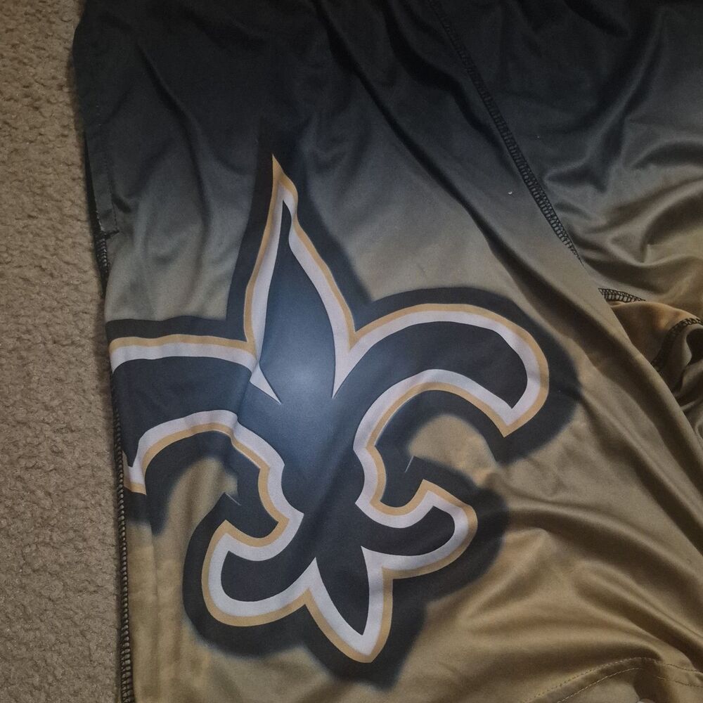 NFL Team Apparel New Orleans Saints Gradient Big Logo Training Shorts Size M - Picture 4 of 9